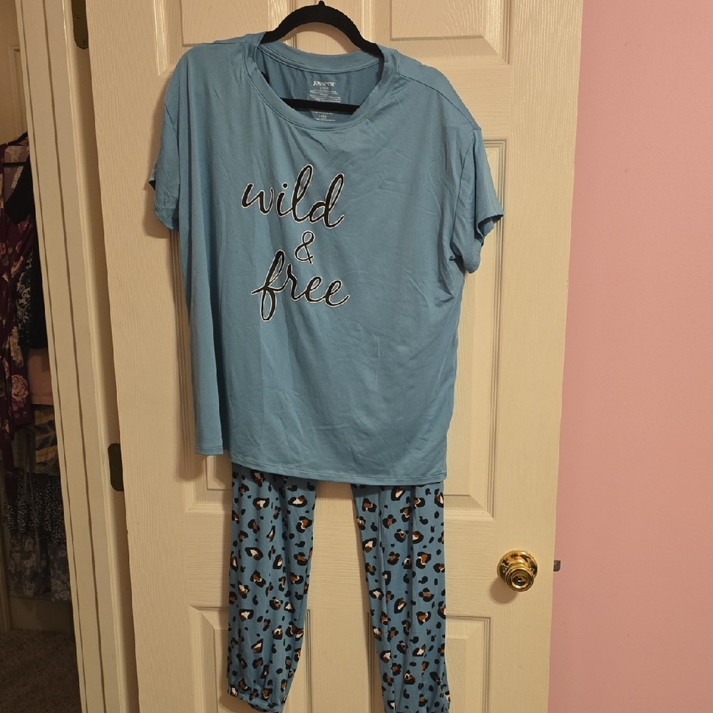 Wild & Free Blue Women's Pajama Set